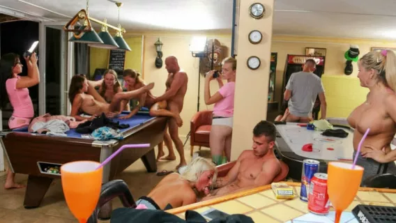 ◤Summer Sinners◢ BBQ Party Turns Into Big Orgy ►Daisy Lee, Silvia Dellai, Wendy Moon 