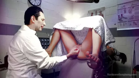 ◤Hardcore Gangbang◢ Hell Gaper! With Roxy Raye ►Owen Gray, Lance Hart, Roxy Raye 
