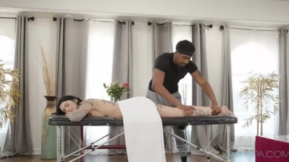 ◤Kinky Spa◢ Leigh Raven - Tattooed Babe Leigh Raven Gets Fucked By Her Hung Black Masseur ►Leigh Raven 