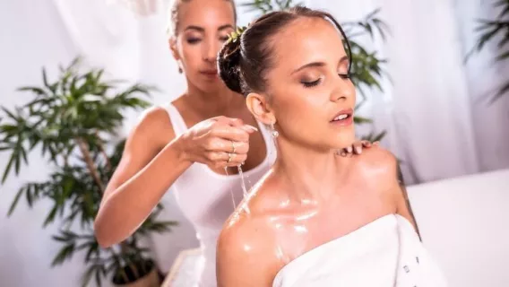 ⁣◤Massage Rooms◢ Big Boobs Czech Girls Scissoring ►Emily Bright, Jennifer Mendez 