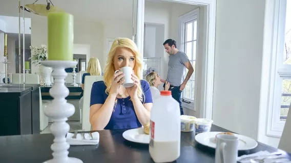 ◤Bad Milfs◢ A Badmilfs Bedtime Bacchanalia ►Maxim Law, Jake Adams, Darcie Belle 