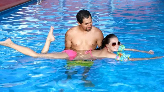◤Exxxtra Small◢ Swimming In Semen ►Carolina Sweets, Juan Largo 