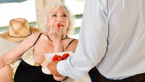 ◤Lusty Grandmas◢ 80 Years Old, Still A Diva ►Mugur, Norma B 