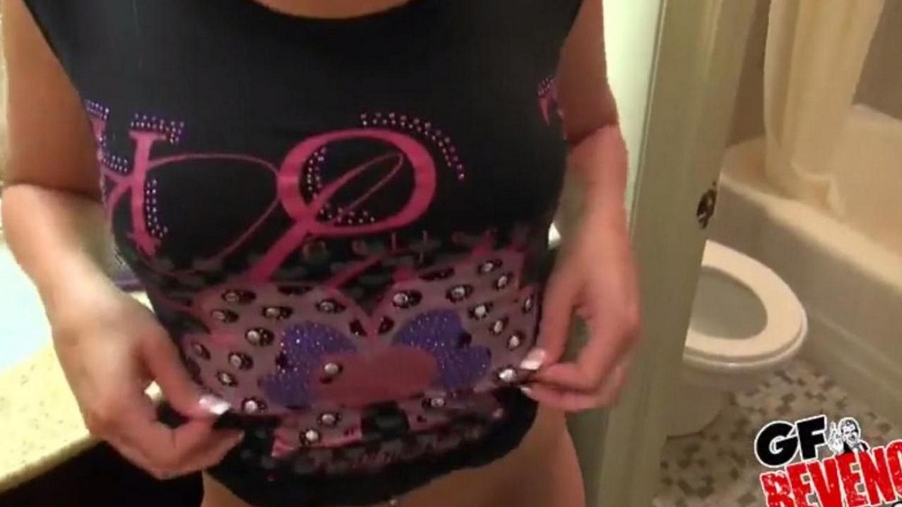 Brother fucks sexy sister - porn video  
