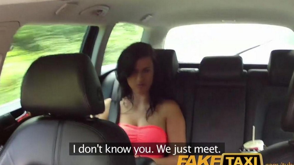 The girl paid for the taxi with her body - porn video  
