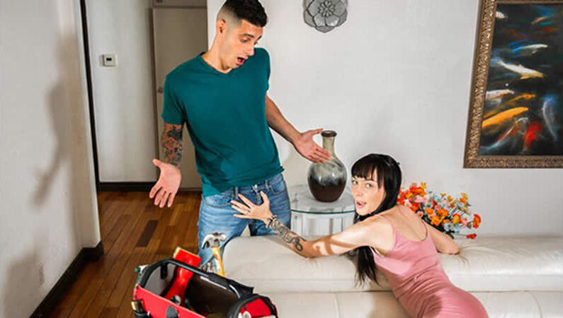 My dick is aimed at your mouth! - porn video  