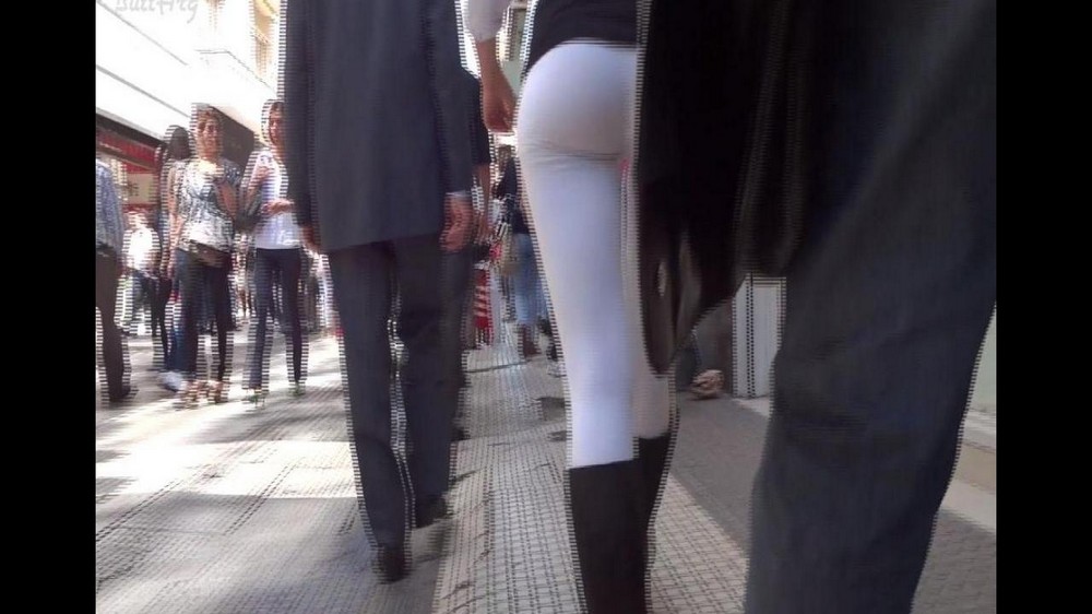 The camera follows a juicy Argentine ass - porn video  