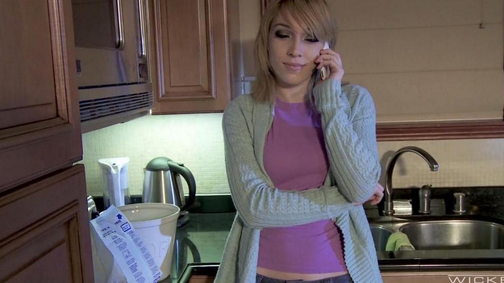 ⁣Lily Labeau slept with her sisters boyfriend - porn video  