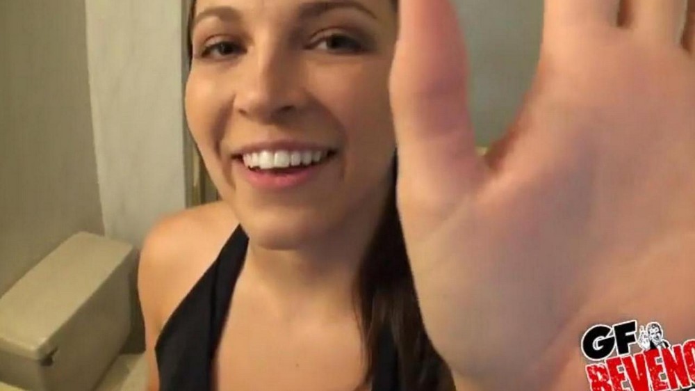 Beautiful quick sex in the bathroom - porn video  
