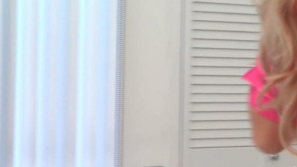 Beautiful blonde masturbates passionately - porn video  