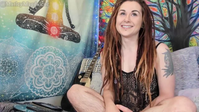 Dont you want to see my hairy beauty? - porn video  