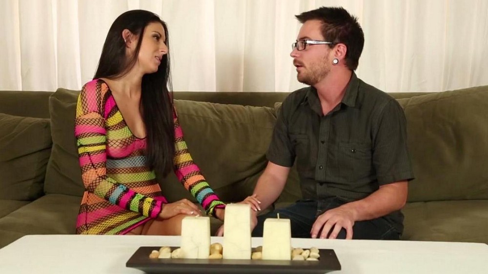 Sultry beauty serves a nerd for a massage - porn video  