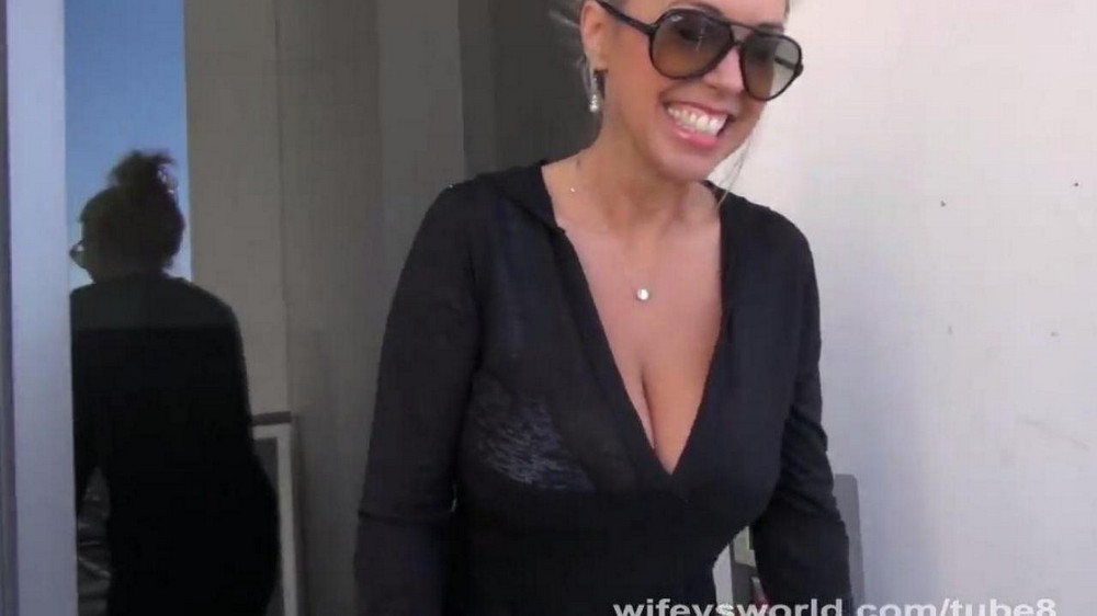 Blowjob on the balcony from Olga - porn video  