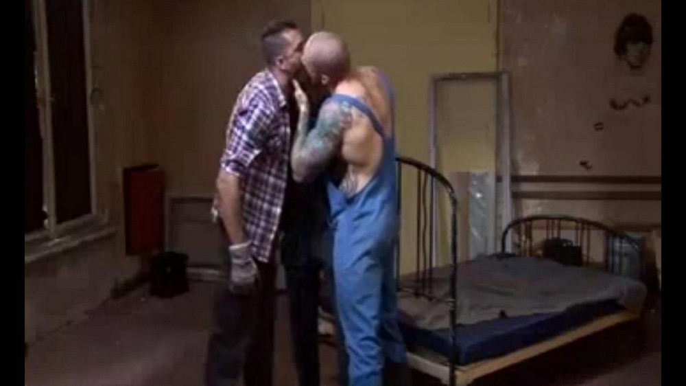 ⁣It was always more fun for threesomes to fuck a gay man hard - porn video  