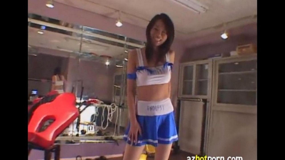 Cheerleader caresses pussy - porn video  