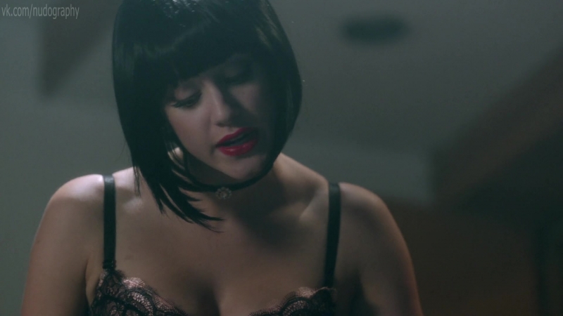 Sexy Lili Reinhart, Camila Mendes - Riverdale (Riverdale, 2017) - Season 1 / Episode 3 s1e3 - porn video  