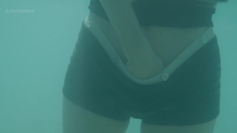 Hanna Alstrom, Carice van Houten Nude (covered) - Skleneny pokoj (The Glass Room, 2019) HD 1080p Watch Online - porn video  