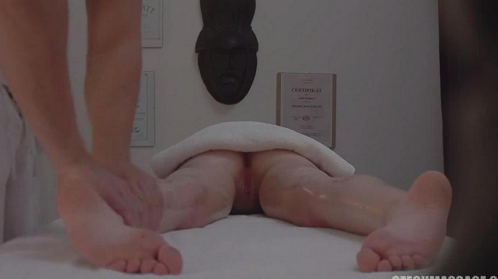 Hi*** camera filmed a massage therapist having sex with a client - porn video  