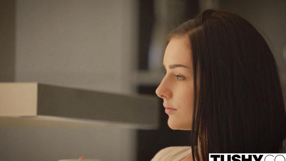 Husband persuaded wife to have first anal sex - porn video  