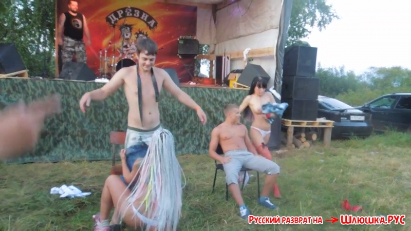 Russian mothers served the guys right next to the rock stage! (killer porn, nasty fucking video, porn video with stars, upskirt - porn video  