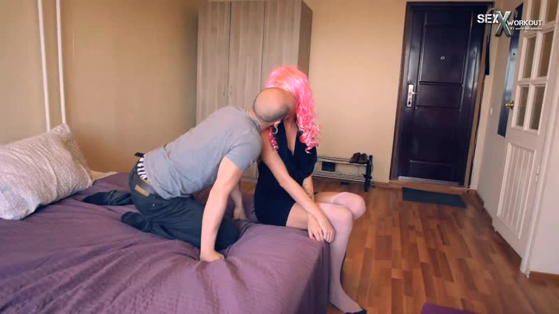 How to do cunnilingus (with demonstration on a naked girl) - porn video  