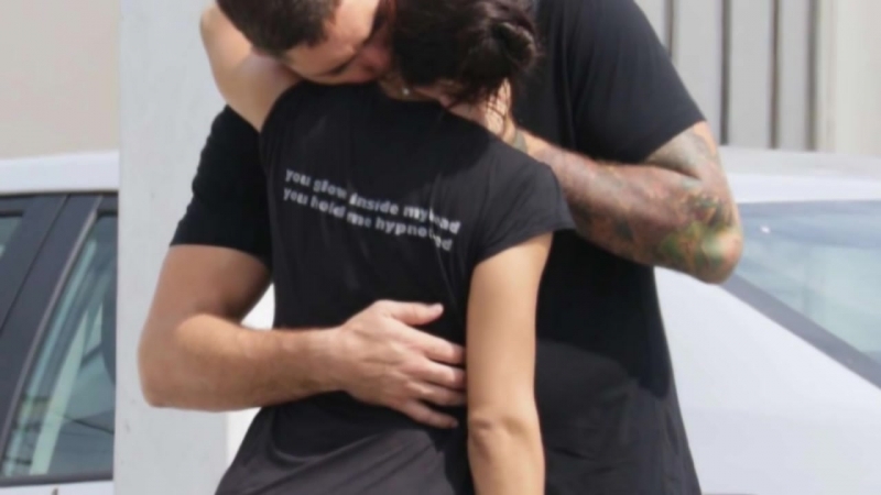 HOT Adriana Lima Kissing her New Boyfriend - porn video  