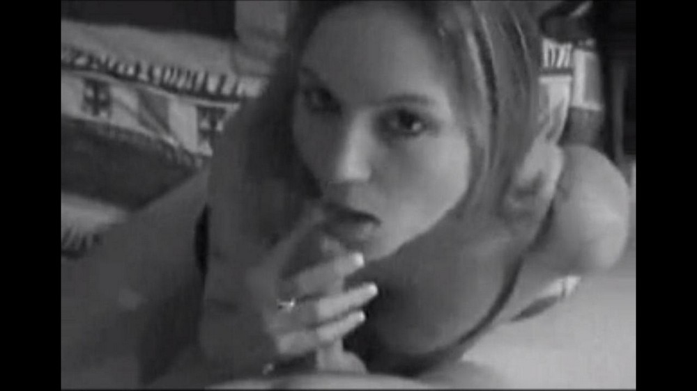 The girl is not shy to take dick and sperm in her mouth - porn video  