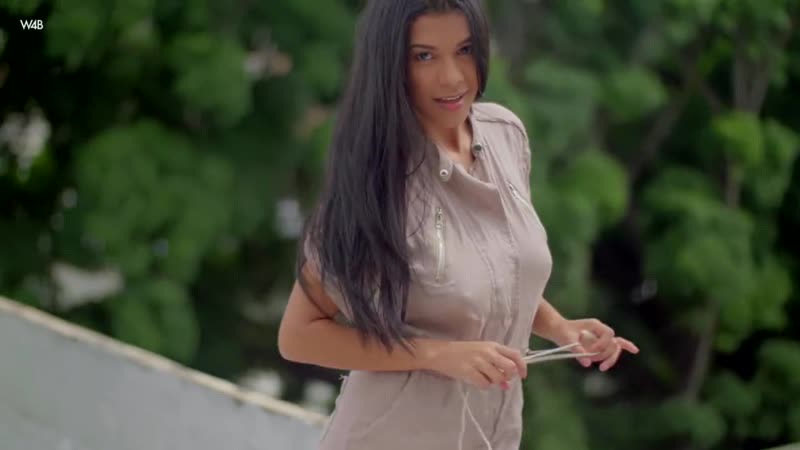 Kendra Roll 2 - porn video  