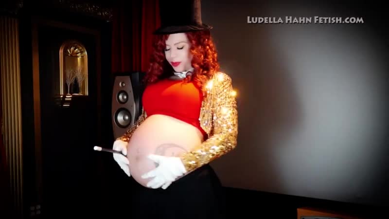 Ludella Hahn Magician Vore - porn video  