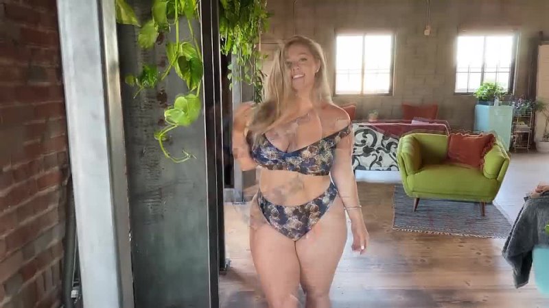 Ellana Bryan Behind The Scenes Fashion Nova Curve - 4K - porn video  
