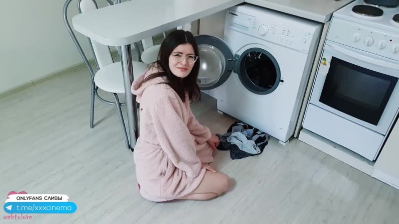 My Step Sister was NOT stuck in the washing machine and caught me when I wanted to fuck her pussy - порно видео  