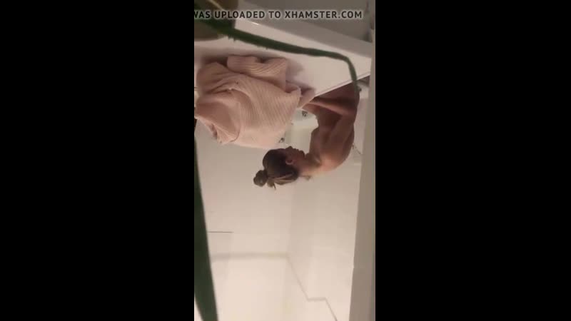 Voyeur Window girl caught me - porn video  
