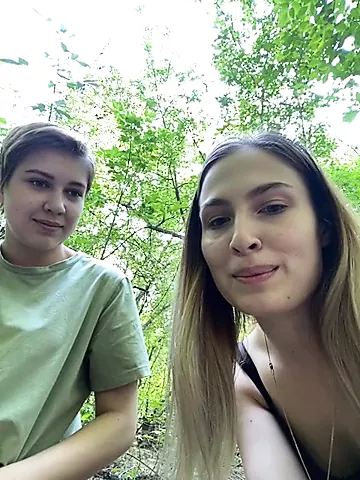 Lesbians in the park - porn video  