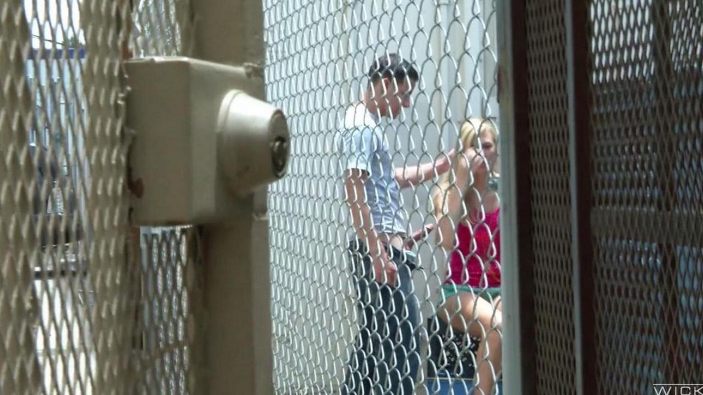 Hi*** camera filmed sex behind a trash can - porn video  