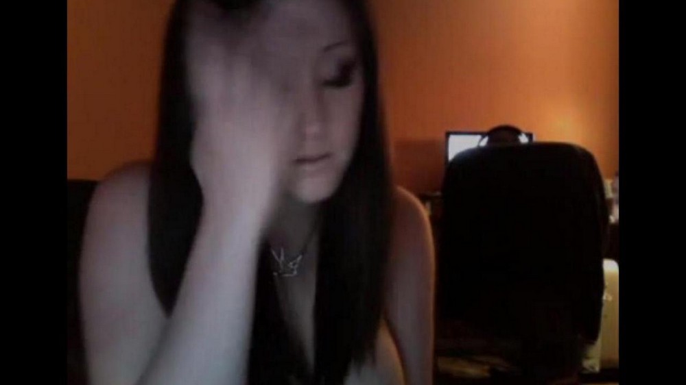 Daughter publicly has sex with her father - porn video  