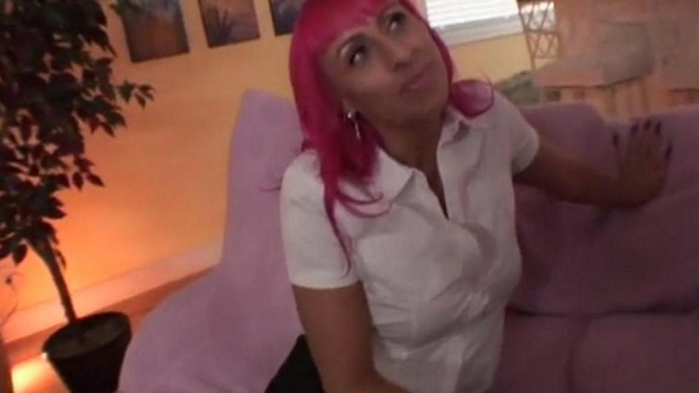 Bitch with pink hair loves doggy style - porn video  