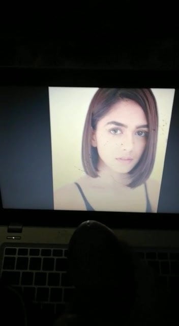 MRunal Thakur cum tribute - porn video  