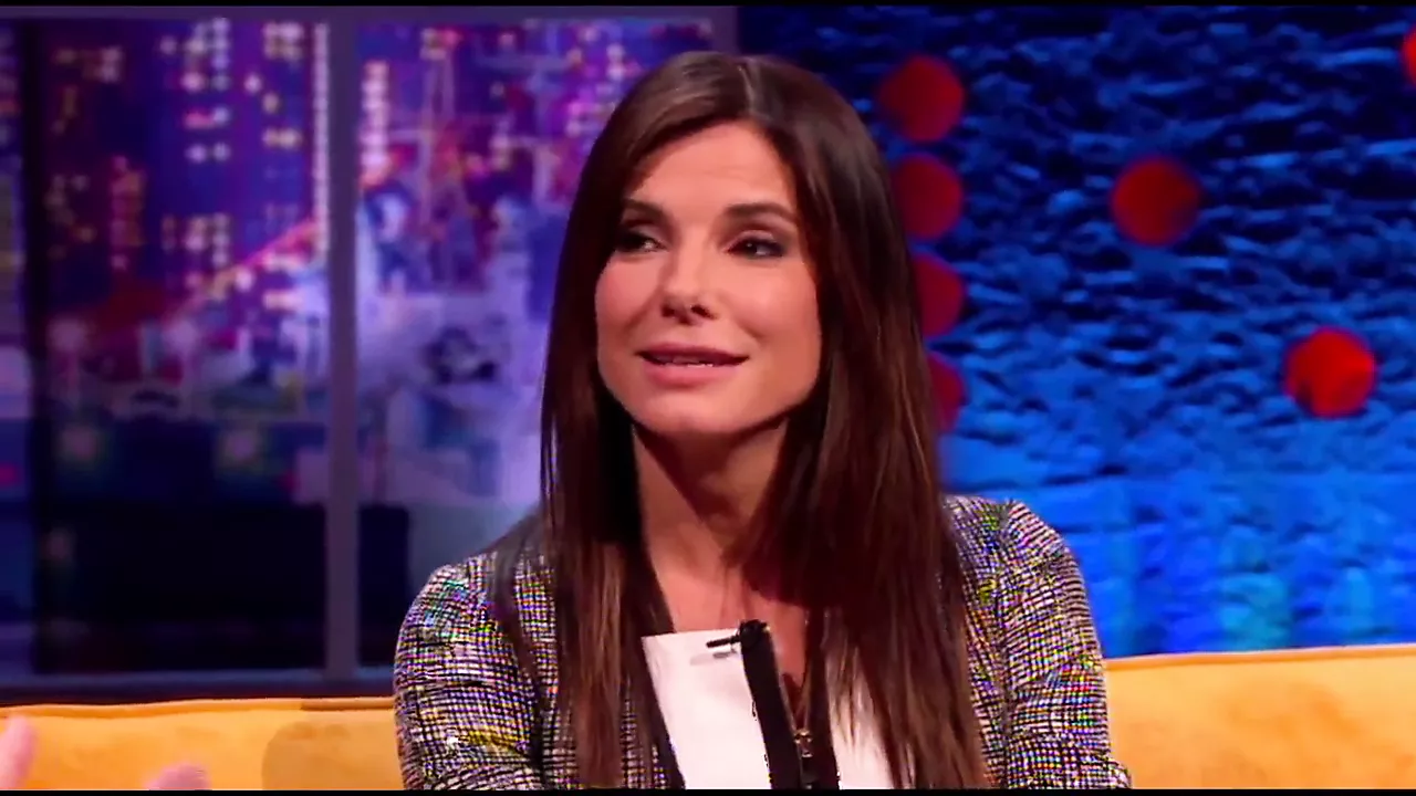Sandra Bullock hot legs - porn video  