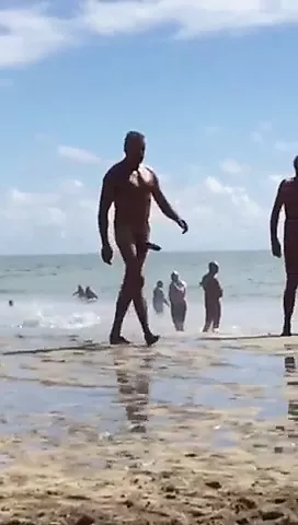 ⁣Str8 big dick on beach - porn video  