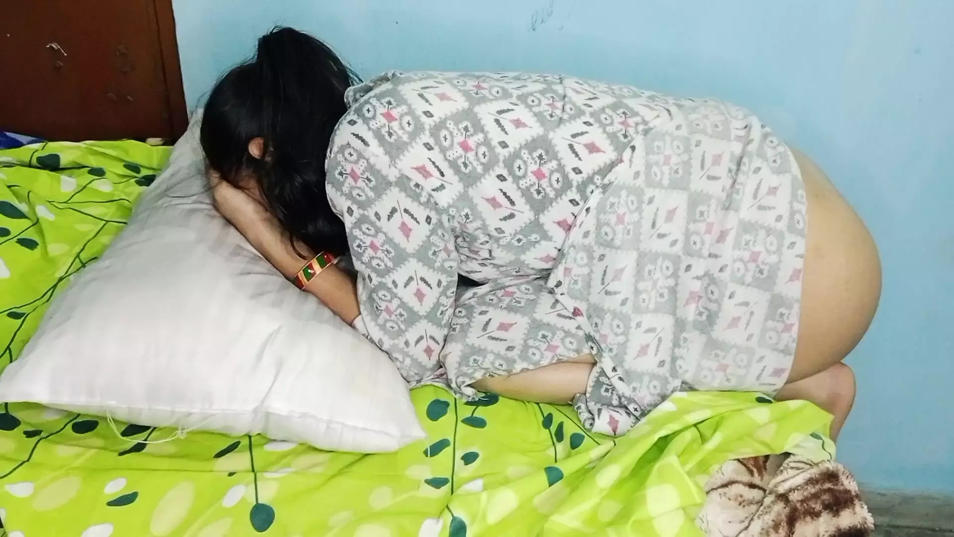 Gujrati bhabi ko choda Jordar - porn video  