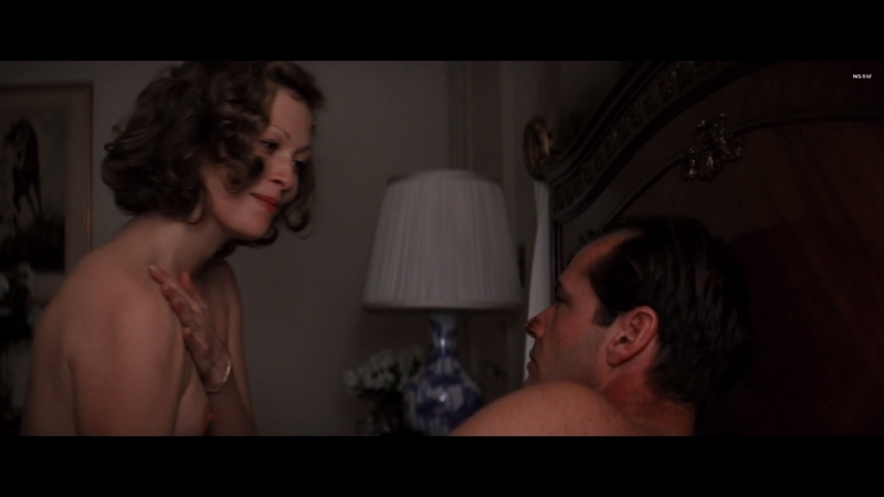Faye Dunaway nude scenes in 