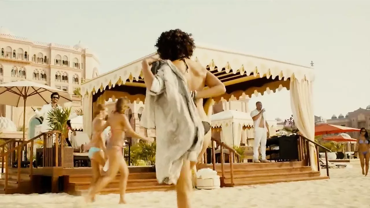 Nathalie Emmanuel In A Sexy Bikini - porn video  
