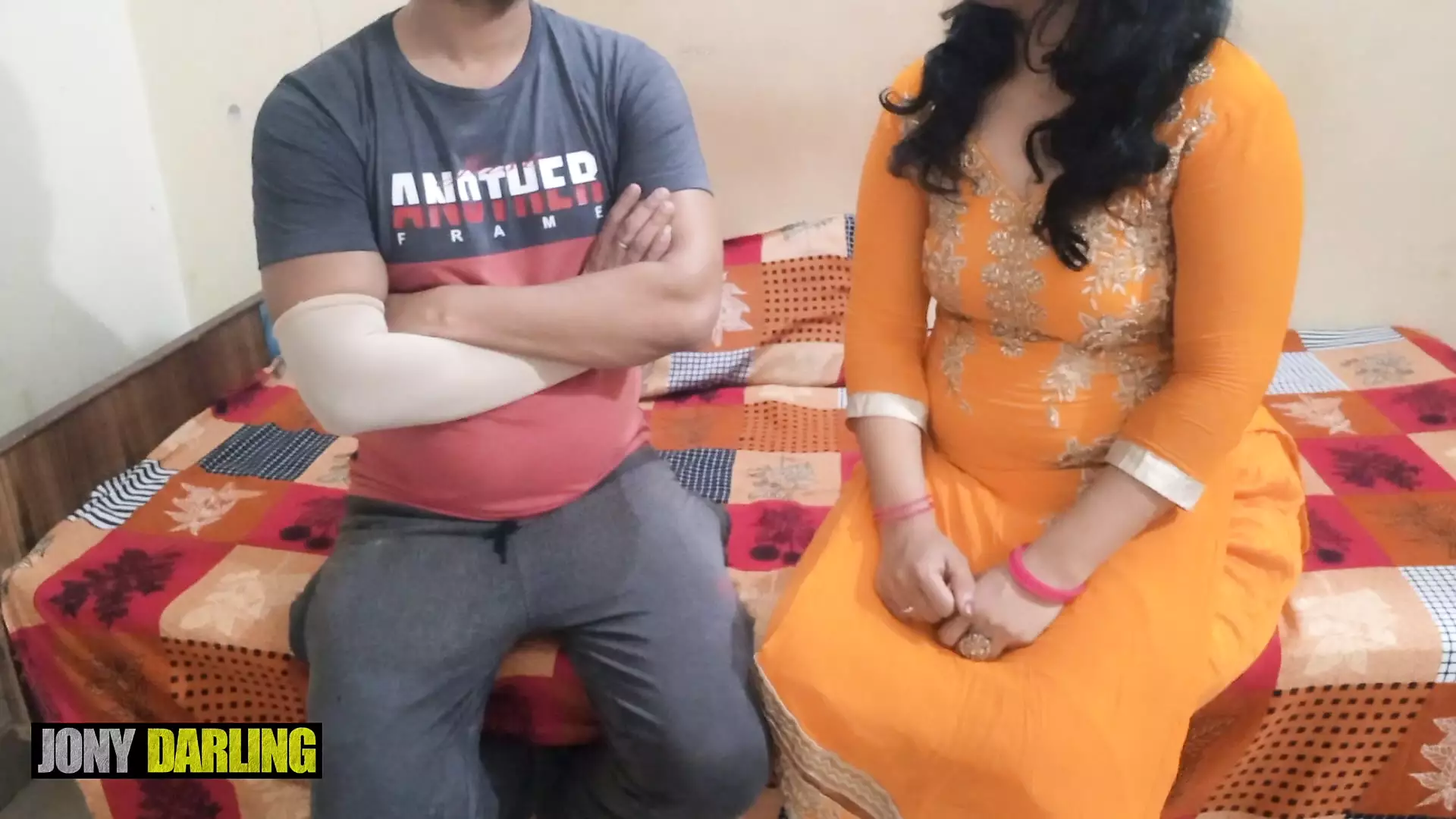 Punjabi bhabhi ne devar se shart laga kar chudai karwayi, devar ne cheekhein nikaal di, Punjabi Audio by Jony Darling - порно видео  