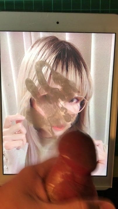 Cosplayer Ely cum tribute - porn video  
