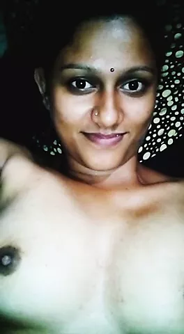 Indian aunty sowing babes Chut clean, Desi wife hairy Chut - porn video  