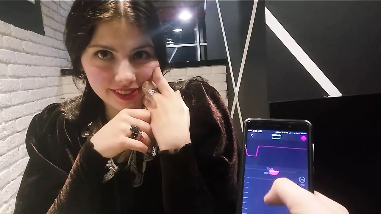 Vibrating Panties in a Restaurant - porn video  
