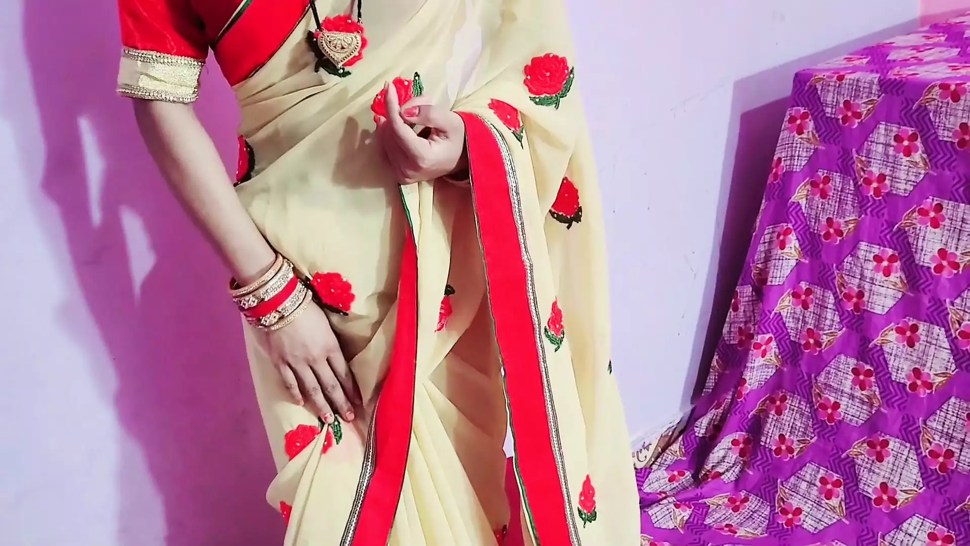 Indian old man convinced his daughter-in-law to have sex - porn video  