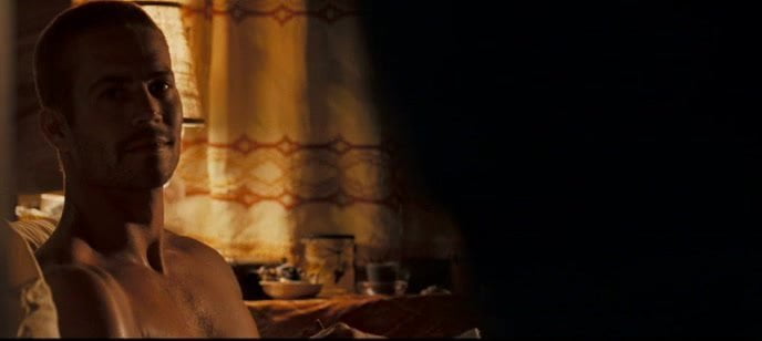 Jessica Alba in Into The Blue (Cameltoe) - porn video  