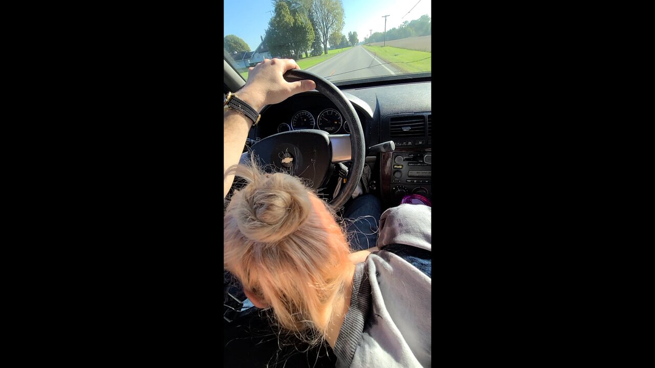 Hot Blonde gives BF the best head bobbin Roadhead - porn video  