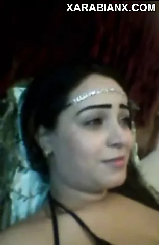 Egyptian busty pretty girl at sexy show - porn video  